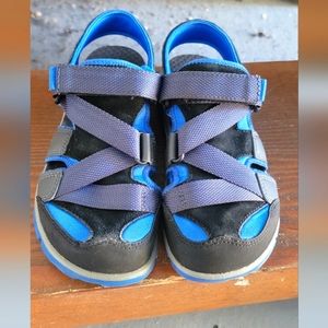 Columbia Kids Sz 3 shoes